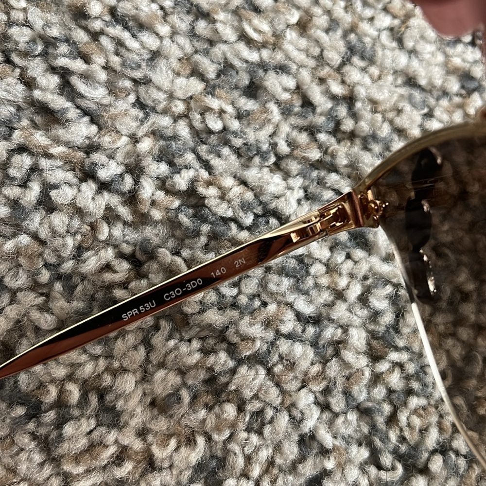 Sunglasses - Picture 5 of 7